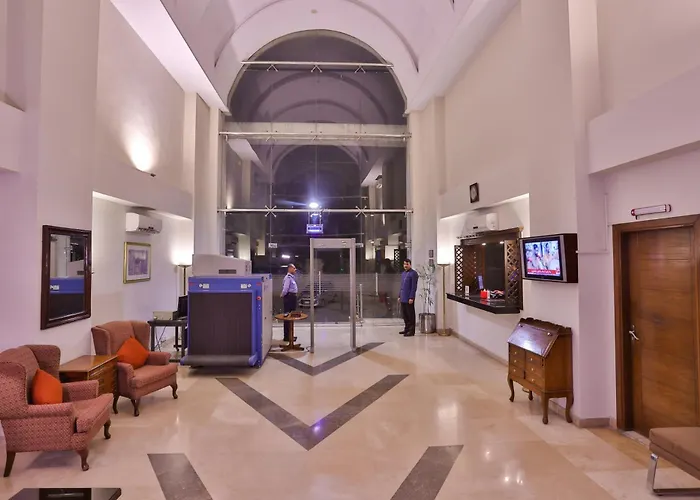 Avari Xpress, Islamabad