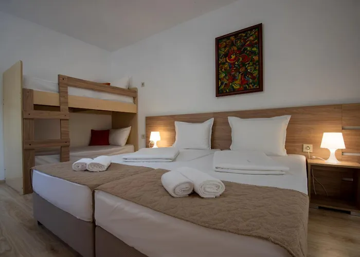 Ariana Hotel