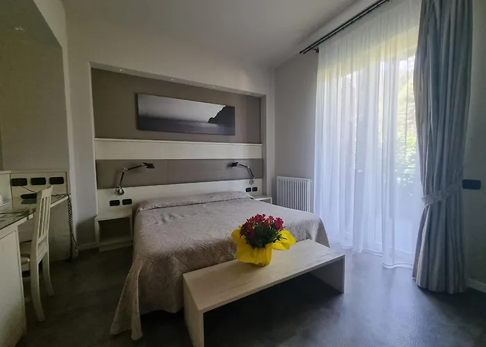 Albergo Suisse Bellevue