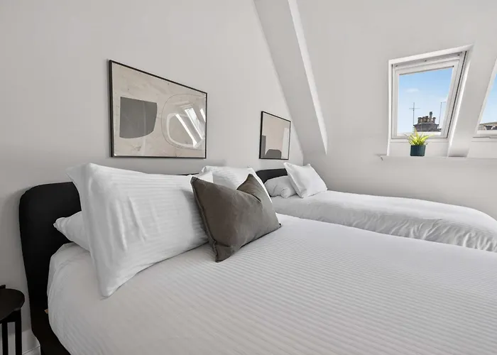 Sanctuary Hotel - En Suite Rooms