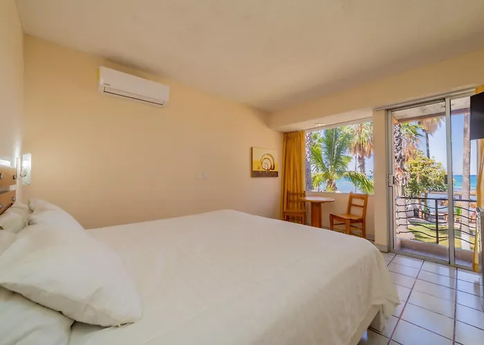 La Concha Beach Hotel & Club