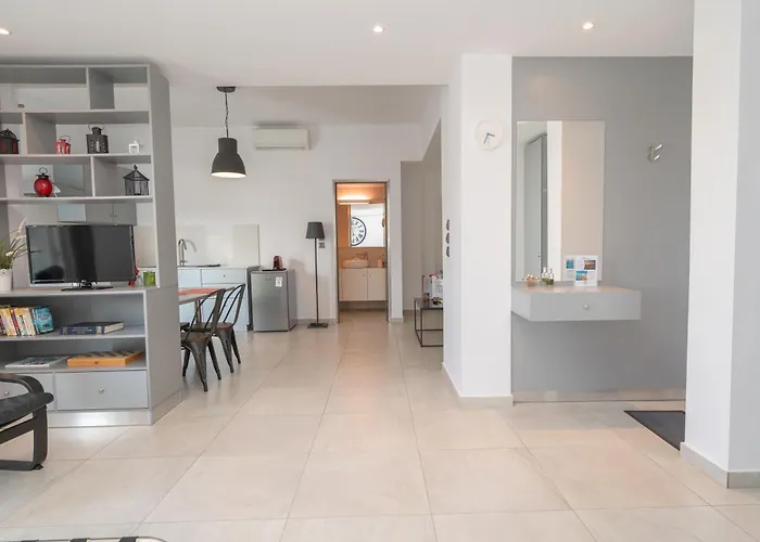 Milva Apartments