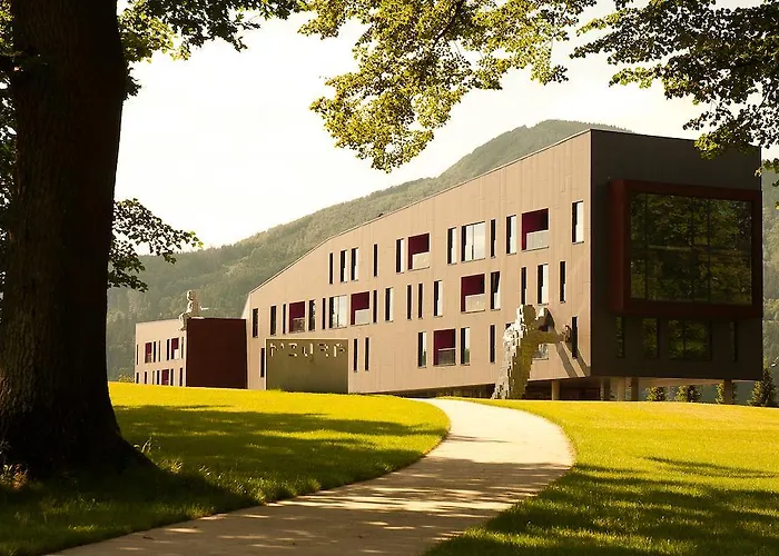 Miura Art Hotel