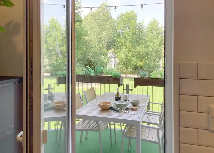 Viel Platz, 1-2 Grosse Schlafzimmer, Kueche Mit Essplatz, Balkon, Nahe Centro & Arena