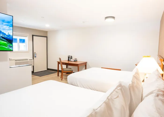 Travelodge By Wyndham Langley