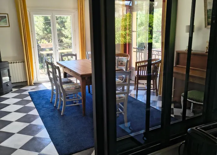 Villa Avec Piscine A 400M De La Plage