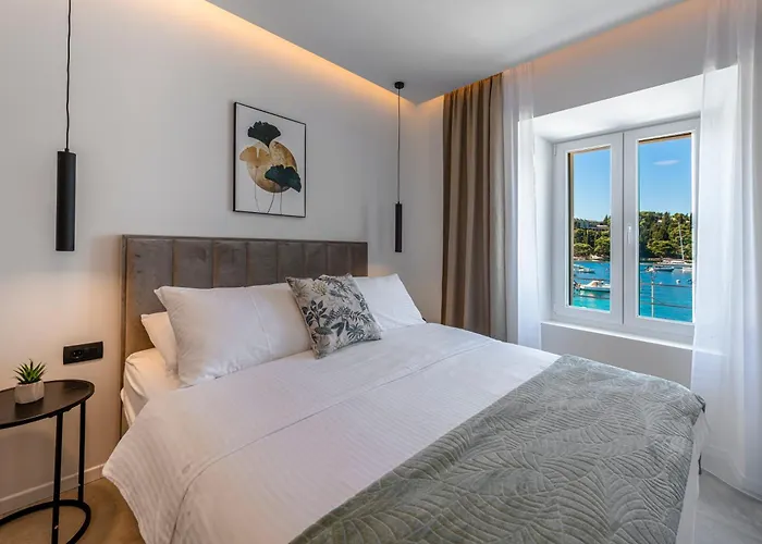 La Porta Cavtat, Seaview In The Center