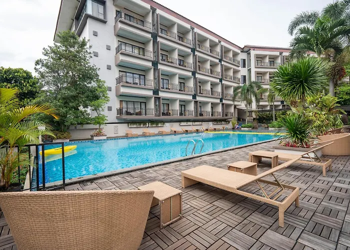The Green Peak, Artotel Curated