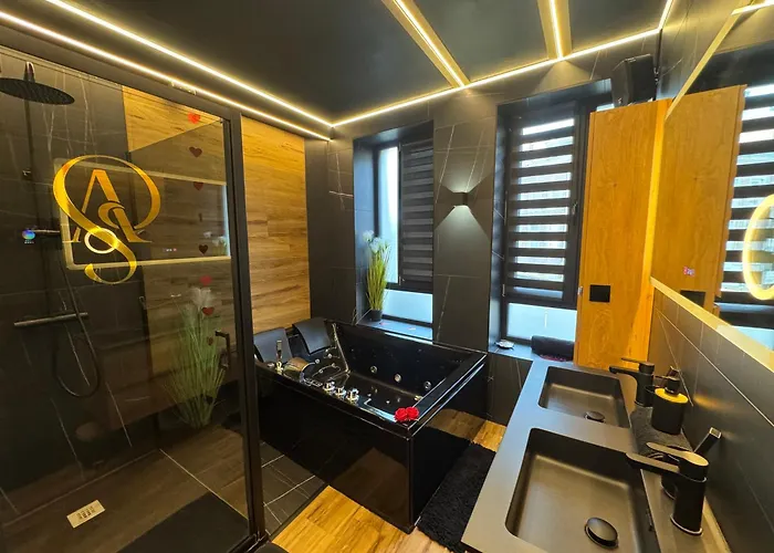 Chambre De Charme, Sauna, Jacuzzi,Billard Vip, Clim