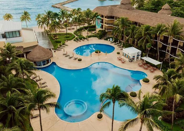 Catalonia Yucatan Beach