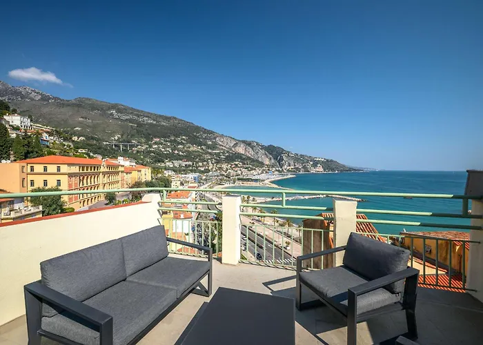 Villa Capodanna, Au Coeur De La Vieille Ville, Maison De Village Avec Magnifique Vue Sur La Mer