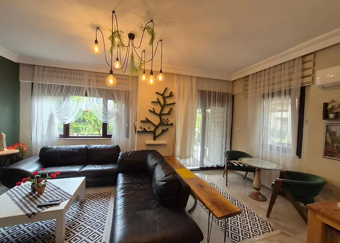 Bahceli Muestakil Villa