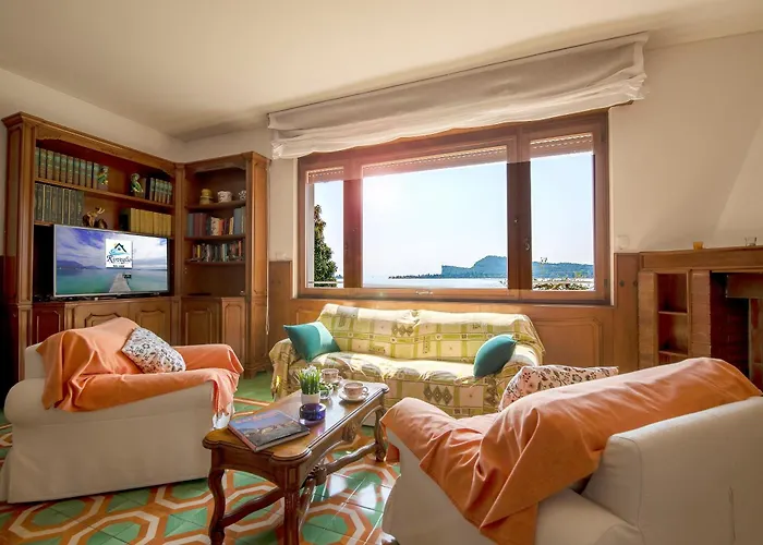 Villa Cecilia Fronte Spiaggia Con Aria Condizionata E Ampio Giardino