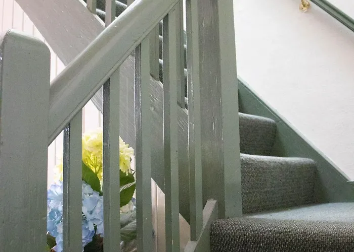 2 Bedroom Self Contained Apartment With Spa
