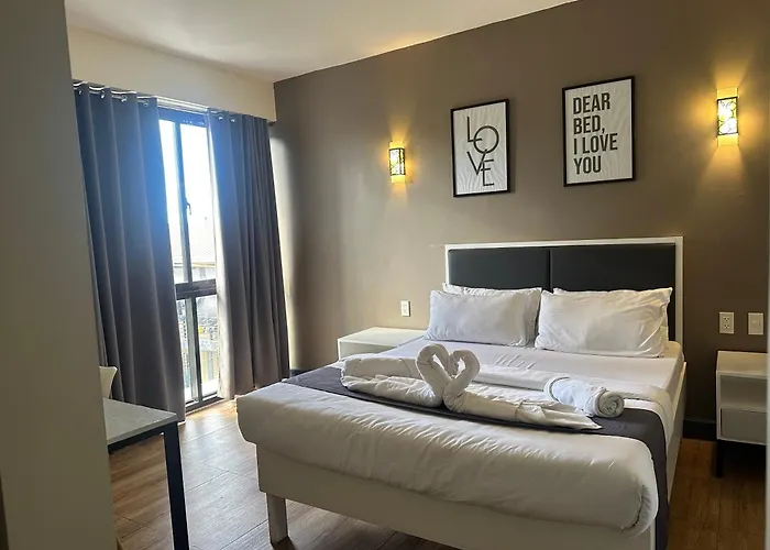 D'Elements Hotel And Dormitory
