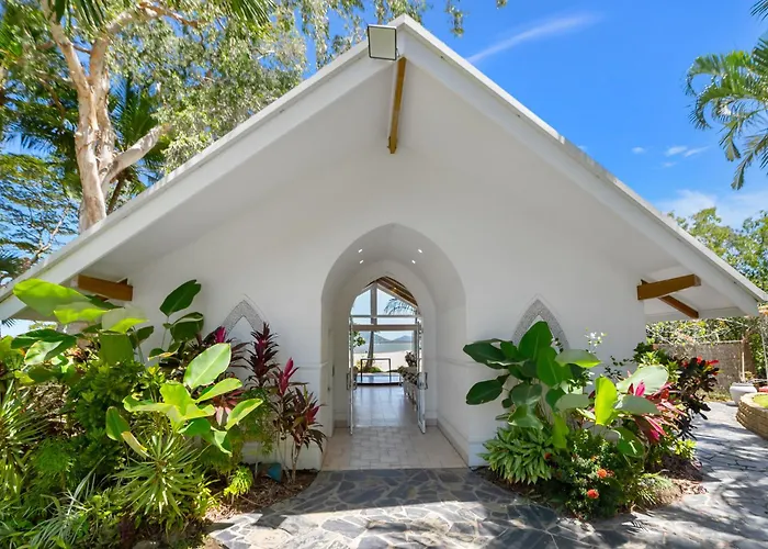 Alamanda Palm Cove By Belle Escapes