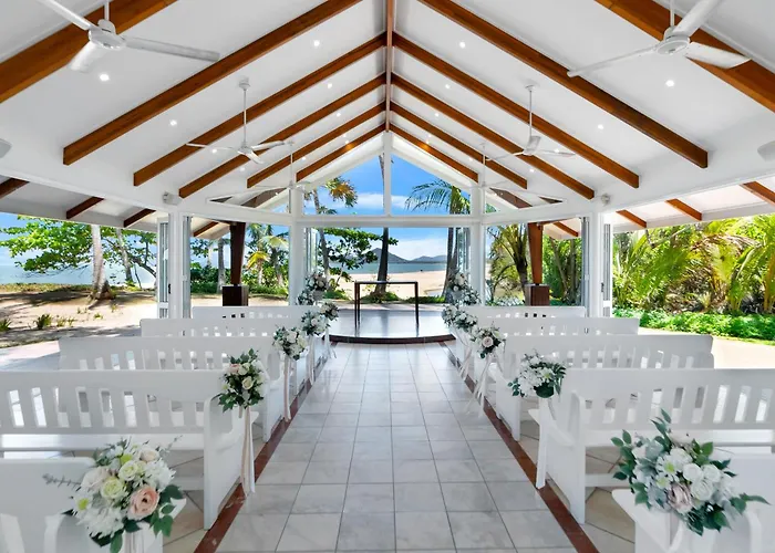 Alamanda Palm Cove By Belle Escapes