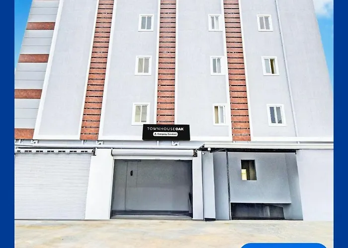 Super Townhouse Oak Kompally