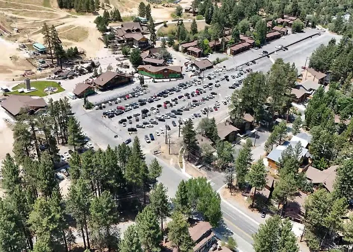 Eagle'S Chalet Summit View