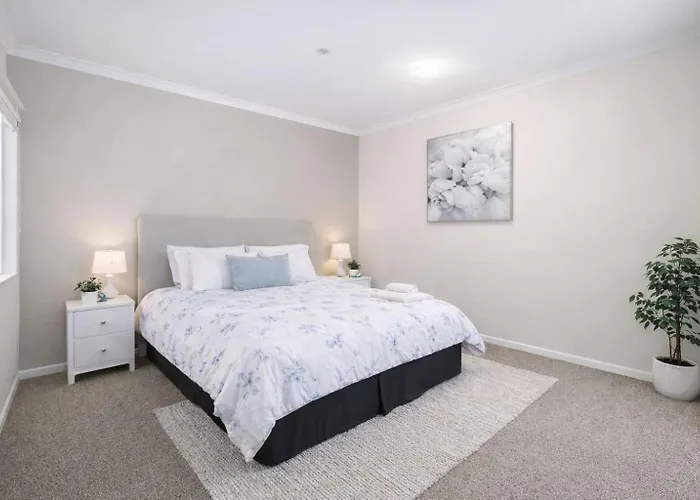 Marina View 1 Bedroom 1Ba Apartment Townsville