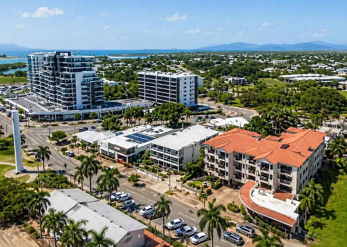 Stunning Marina View Studio - Steps Away From Townsville Cbd