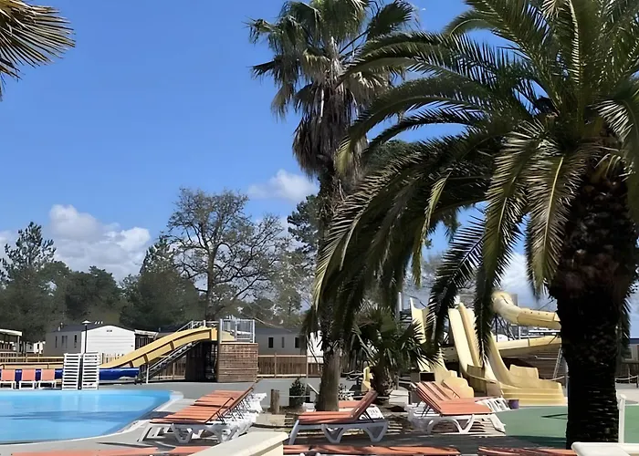 La Cabane Du Bassin Mobil-Home