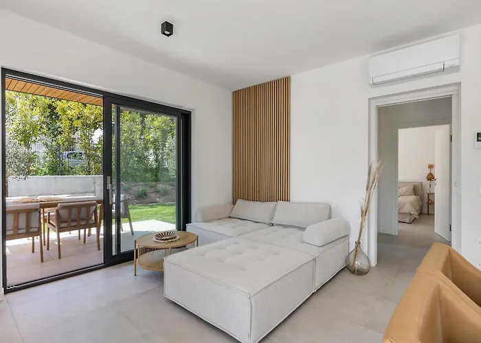 Villa Luma With Private Pool