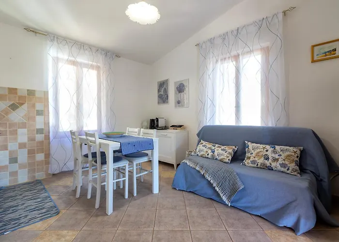 Casa Con Terrazza Nella Pineta