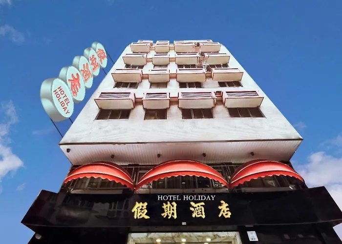 Holiday Hotel