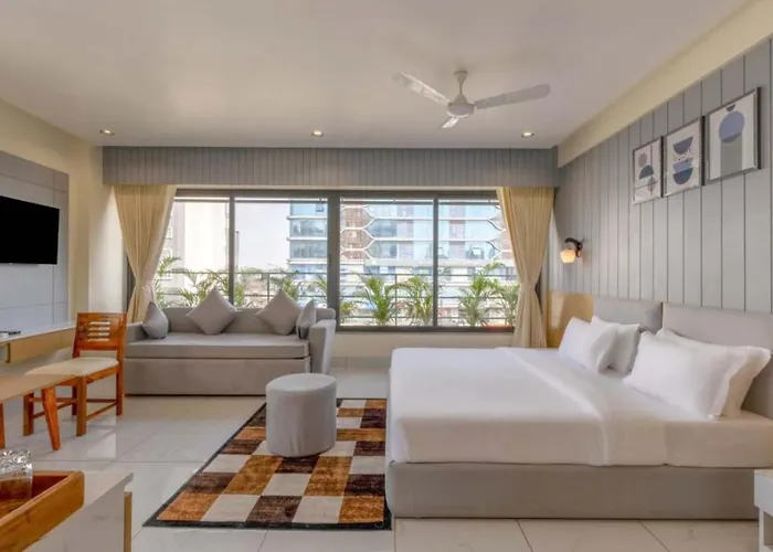 Hotel Monville Akota