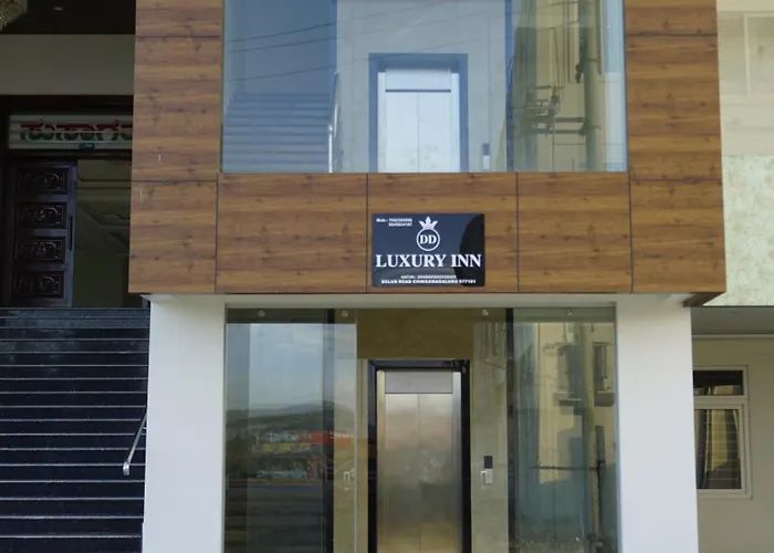 D D Luxury Inn