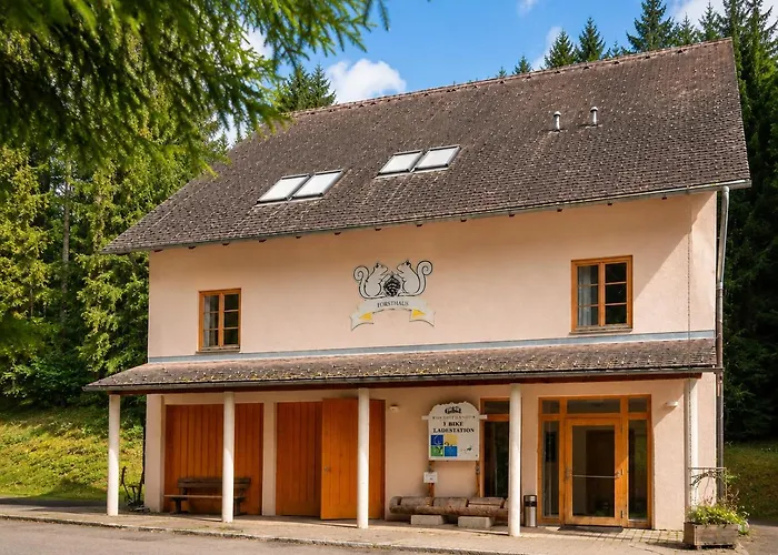 Jufa Hotel Schloss Roethelstein - Self Check-In
