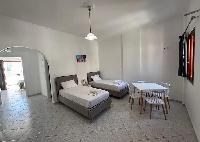Tarelis Beach Apartments & Studios