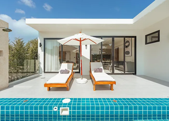Staylar Sunrise Palms Villas