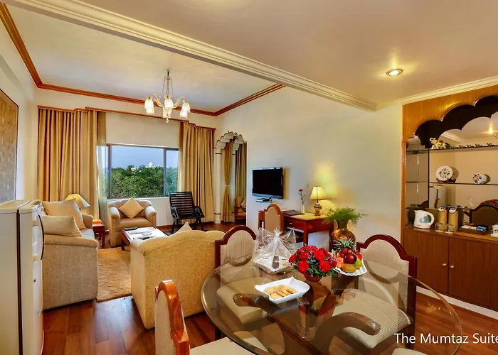 Hotel Clarks Shiraz