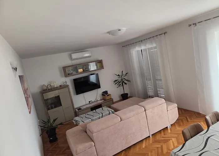 Apartments Valiza III Large Apartment - 3 Bedrooms And Parking Space I Apartments Valiza IV