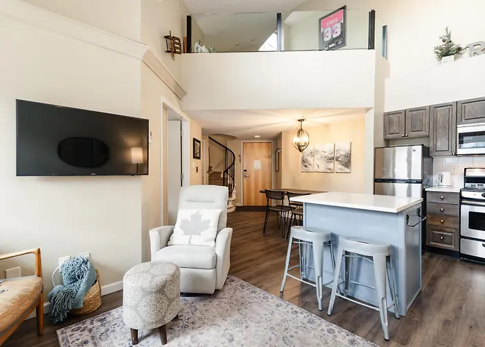 R & R Retreat Luxury Condo