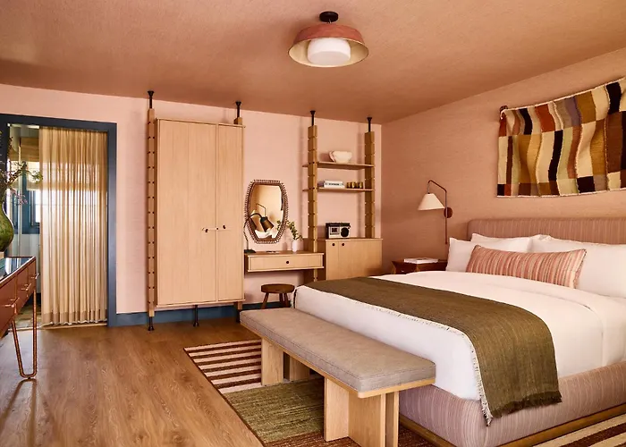 Hotel Corduroy