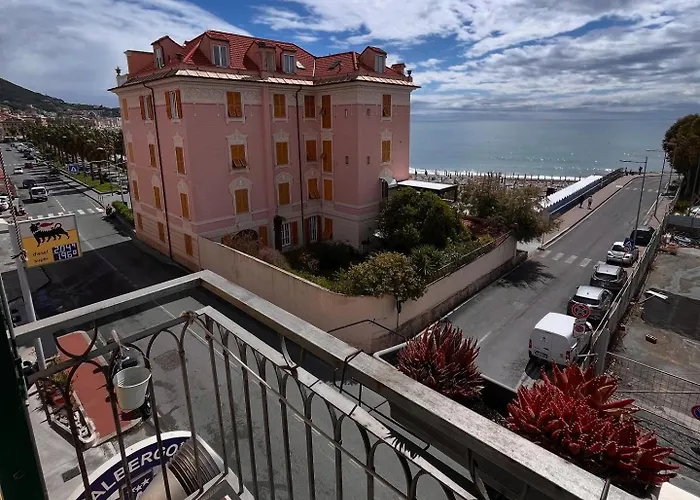 Hotel Aurora