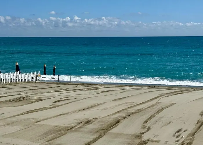 Appartamento Piazza Buccelli A 10 Mt Dal Mare