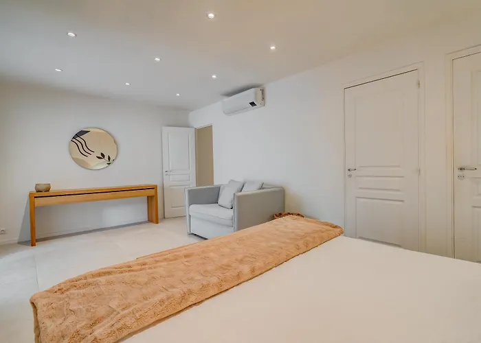 Ideal Bnb, Luxury Apartments