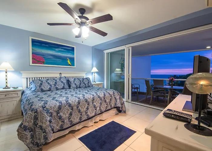 Breathtaking Villa Magna Beachfront Condo 3 Bedrooms Sleeps 6