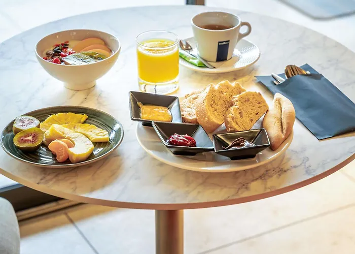 Mercure Avignon Tgv Hotel & Spa