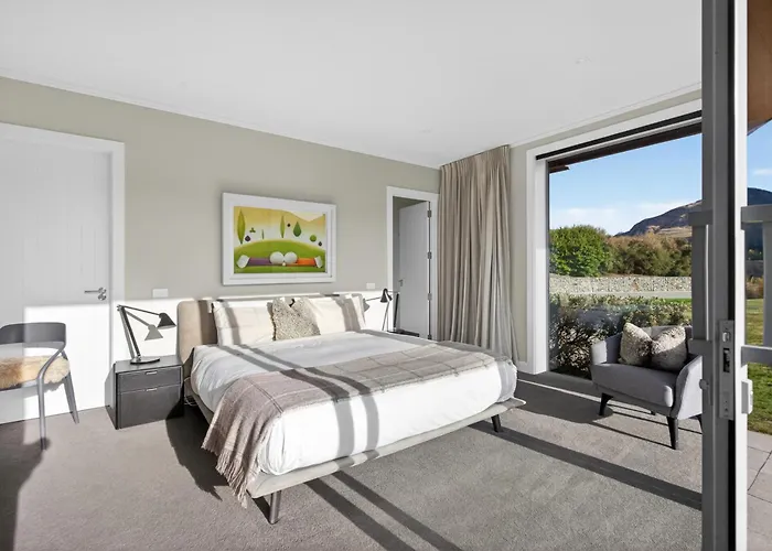 Tucker Beach Private Exclusive Retreat