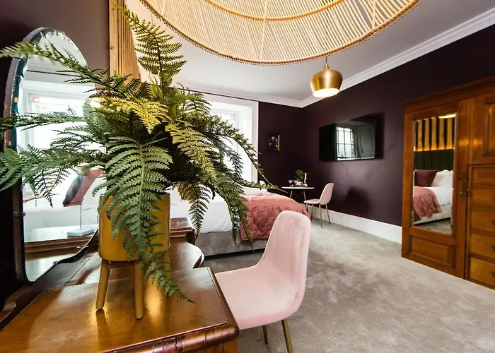 Skeldale House: 'All Creatures' Luxury Apartments in Yorkshire Dales