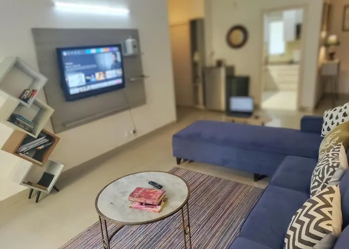 Boutique Studio Apartment Near Noida Expressway, Metro, It Hub, Expomart