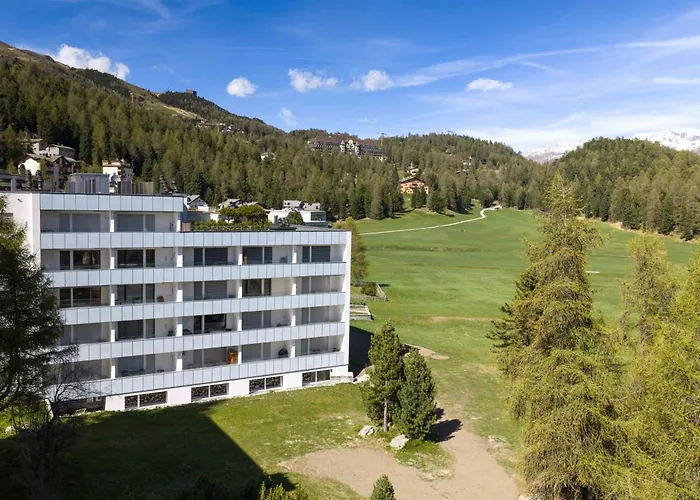 New Engadine Alpine Apartment - Pool & Sauna