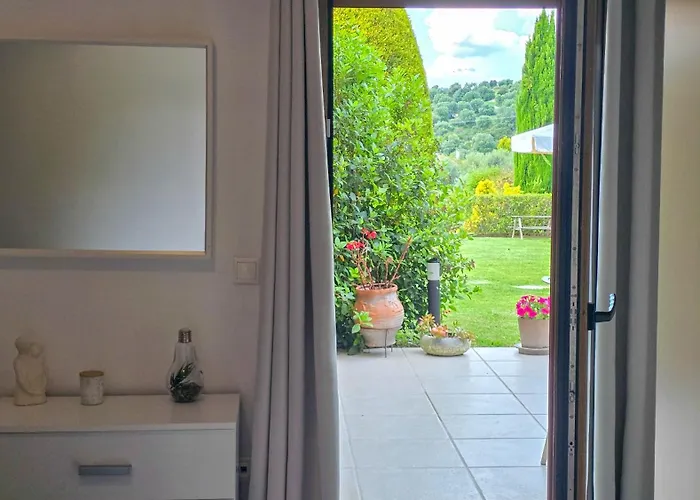 Angelo'S Elegant Summer House
