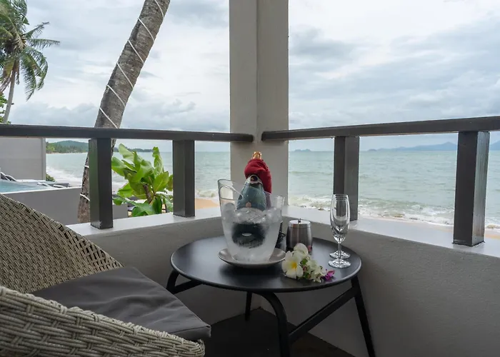 The Cosy Maenam Beach Resort