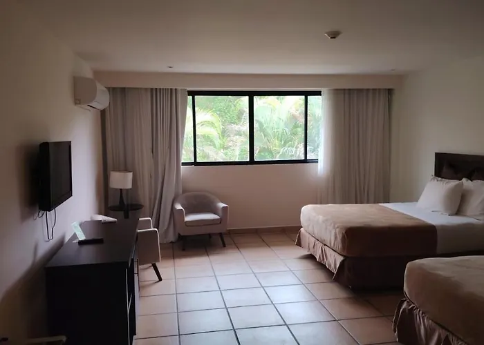 Private Family Room In Coronado Luxury Club & Suites